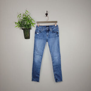 Silver Boyfriend Slim Jeans Distressed Medium Blue Mid Rise Skinny Tapered 27